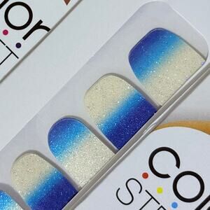 New Color Street “Dose of Mykonos” Navy Blue to Sugar White Ombre Nail Strips